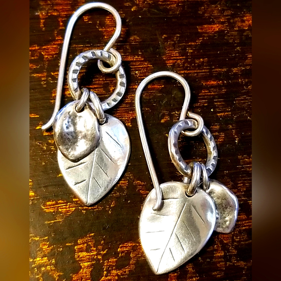 Rare Silpada Sterling Silver Leaf Earrings